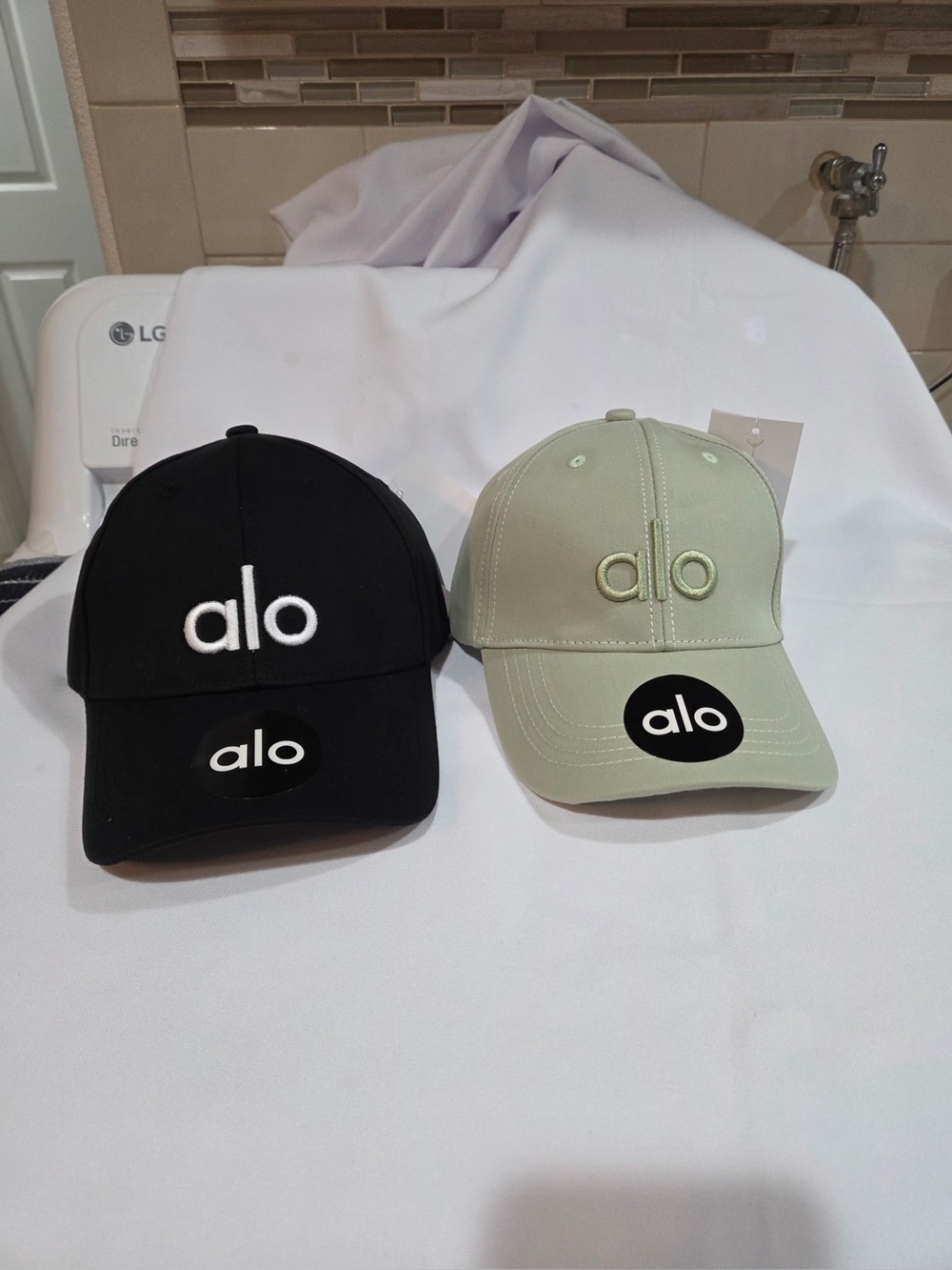ALO Yoga women Caps — Black & Light Green